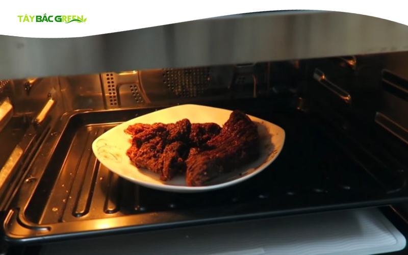 Cách làm thịt trâu gác bếp bằng lò nướng rất đơn giản và tiết kiệm thời gian