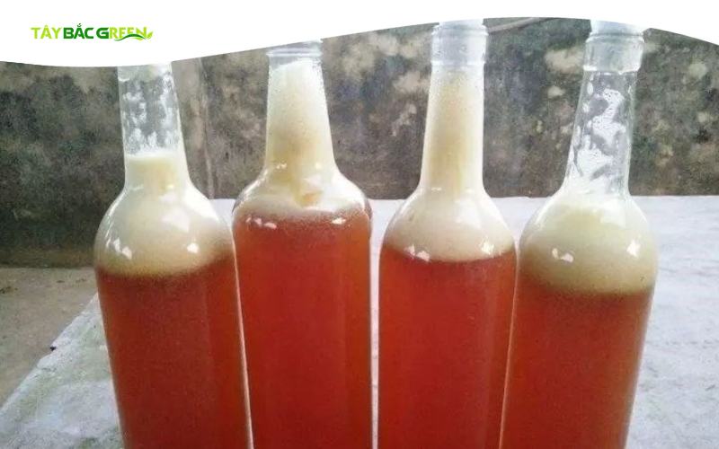 Khả năng tạo bọt của mật ong rừng thường nhiều hơn