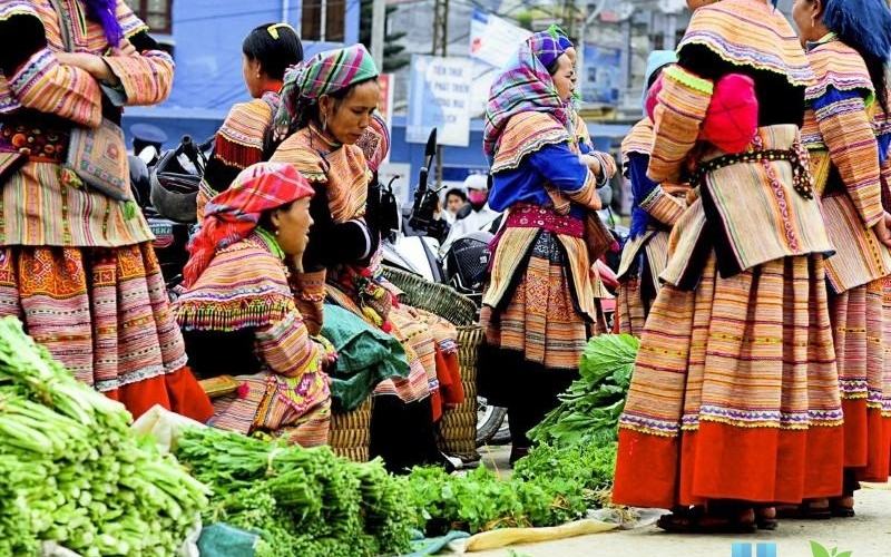 Phiên chợ Tây Bắc