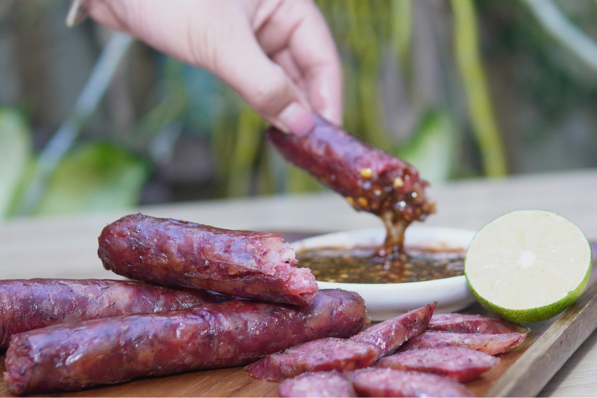 Tây Bắc Green cam kết cung cấp những sản phẩm lạp sườn chất lượng cao