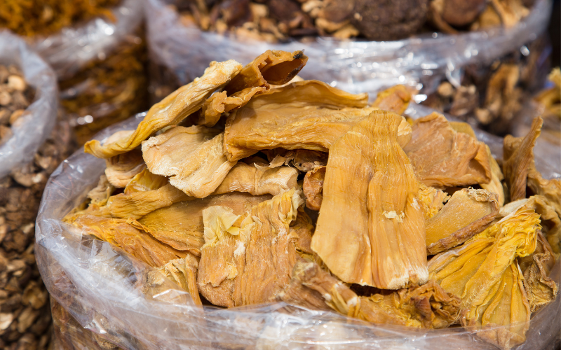 Việc lựa chọn sản phẩm măng khô chất lượng và an toàn là quan trọng