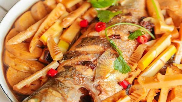 Măng khô kết hợp cùng cá