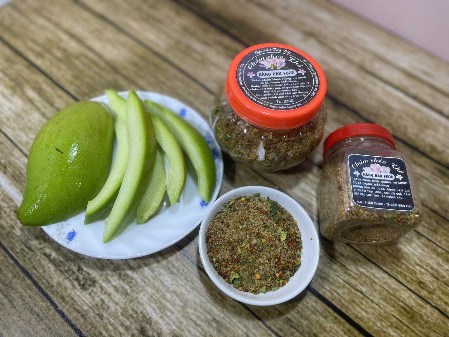 chẳm chéo khô dùng để chấm các loại quả chua và củ quả luộc.